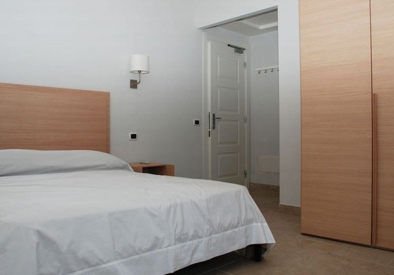 Hotel Bayard Rooms  | Napoli | Napoli | Italia 17