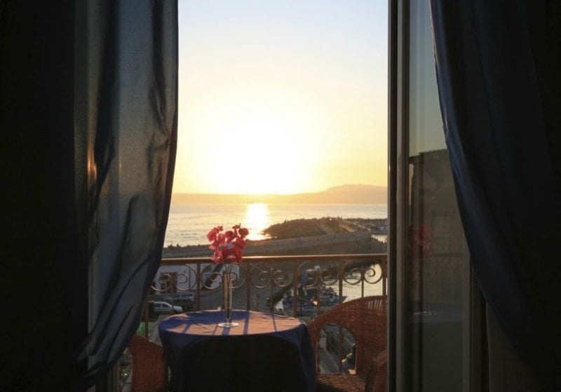 Hotel Bayard Rooms  | Napoli | Napoli | Italia 19