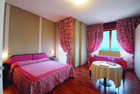 Hotel Bristol  | Pesaro | Pesaro e Urbino | Italia 16