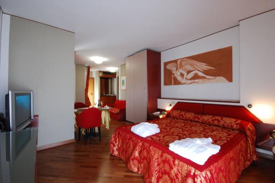 Hotel Bristol  | Pesaro | Pesaro e Urbino | Italia 3
