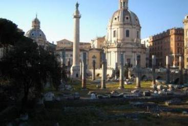 Il Grillo Ai Fori Romani  | Roma | Roma | Italia 1