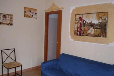 Il Grillo Ai Fori Romani  | Roma | Roma | Italia 2