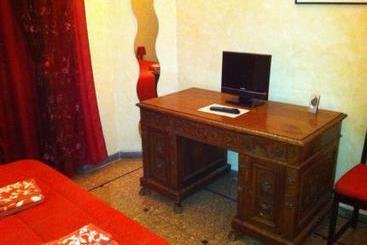 Bed and Breakfast Bed&Breakfast Domus Maximi  | Roma | Roma | Italia 2