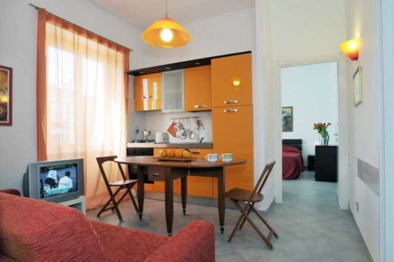 Appartamenti Revere 3000  | Roma | Roma | Italia 1