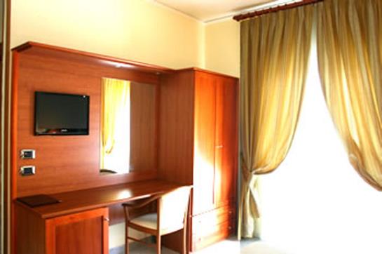 Hotel Luxor  | Casoria | Napoli | Italia 10