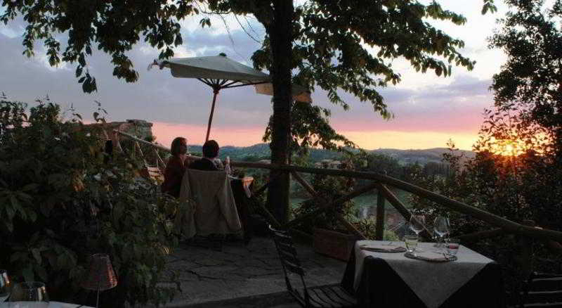 Hotel La Locanda Del Castello  | San Giovanni d'Asso | Siena | Italia 1