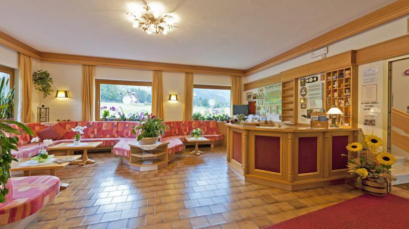 Hotel Cèsa Edelweiss  | Campitello di Fassa | Trento | Italia 1