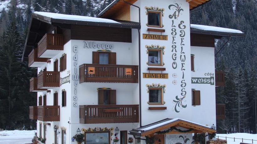 Hotel Cèsa Edelweiss  | Campitello di Fassa | Trento | Italia 10