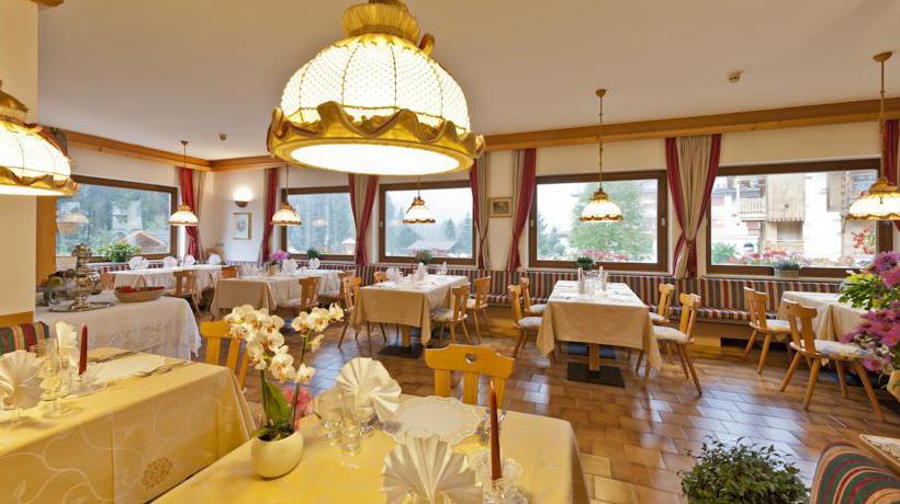 Hotel Cèsa Edelweiss  | Campitello di Fassa | Trento | Italia 3