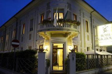 Hotel Gigliola Lido di Camaiore