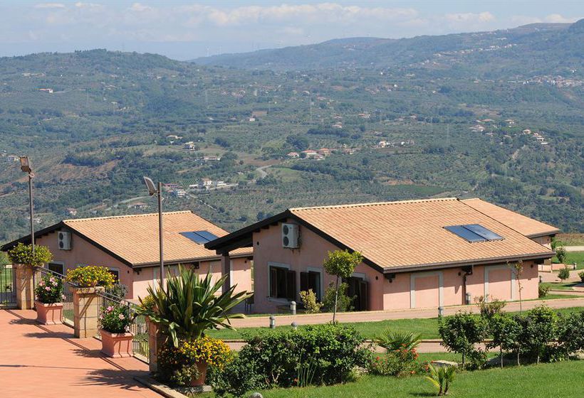 Popilia Country Resort  | Maierato | Vibo Valentia | Italia 7