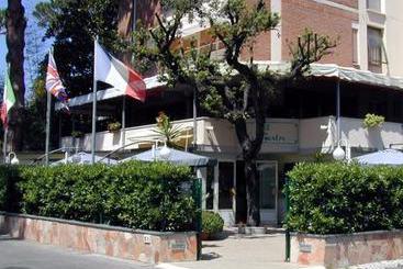 Hotel Le Ginestre  | Pietrasanta | Lucca | Italia 1