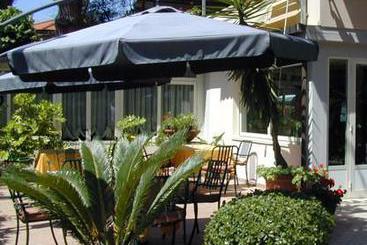 Hotel Le Ginestre  | Pietrasanta | Lucca | Italia 2