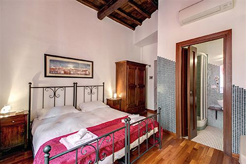 Nova Domizia  | Roma | Roma | Italia 13