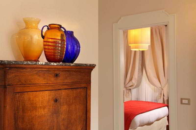 Hotel Vivaldi Luxury Rooms  | Roma | Roma | Italia 1