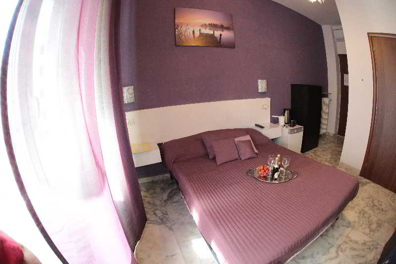 Pensione Vatican Palace  | Capo Vaticano | Vibo Valentia | Italia 10