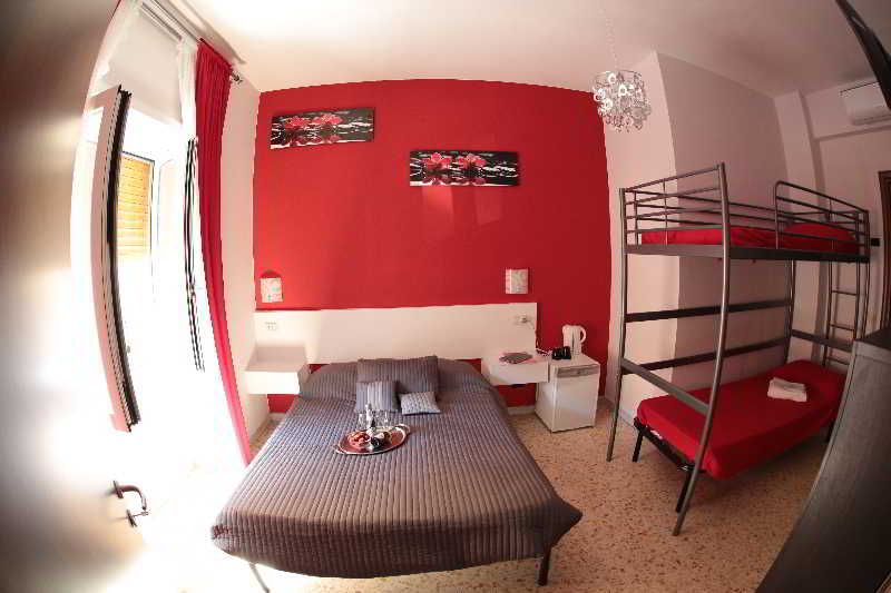 Pensione Vatican Palace  | Capo Vaticano | Vibo Valentia | Italia 7