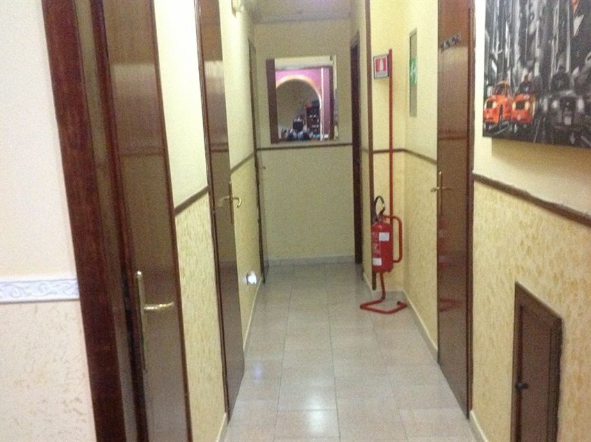 Hotel Poker  | Napoli | Napoli | Italia 5