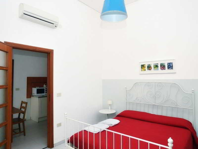 Pensione Camera Con Vista  | Napoli | Napoli | Italia 10