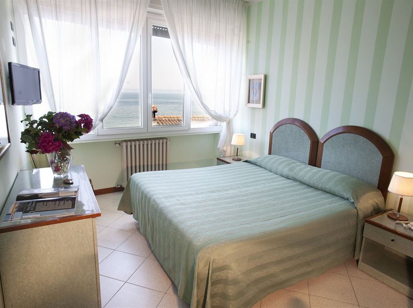 Hotel Degli Oleandri  | Garda | Verona | Italia 2