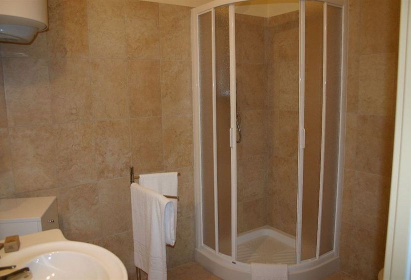 Hotel Residence Regina Elena Cerdeña