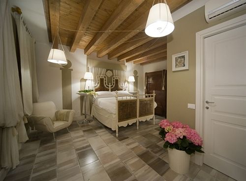 Bed and Breakfast The Place Cagliari  | Cagliari | Sardegna | Italia 6