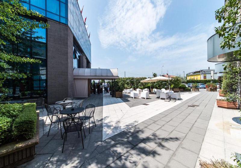 Hotel Airport  | Bergamo | Bergamo | Italia 8