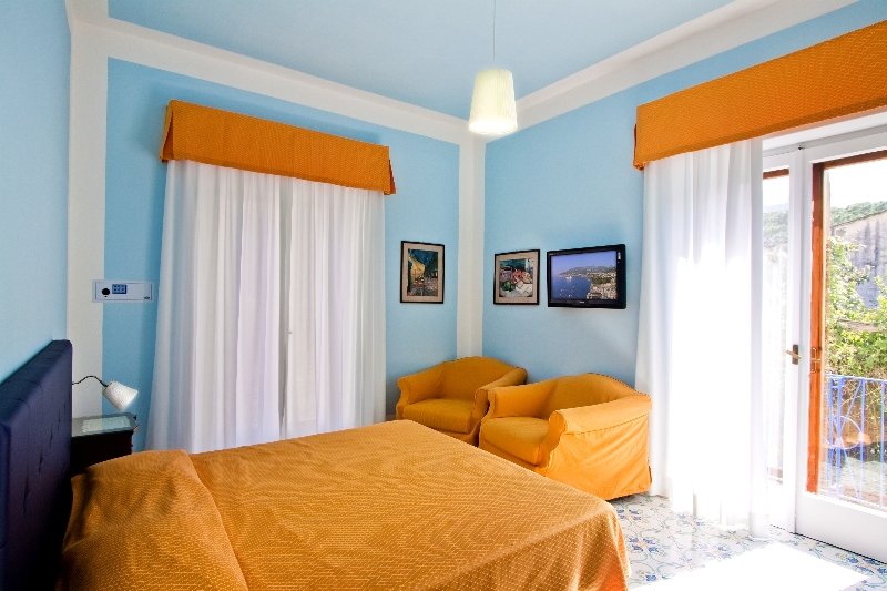 Hotel Mignon Napoles