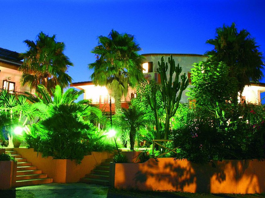 Hotel Residence Esmeraldo  | Capo Vaticano | Vibo Valentia | Italia 1