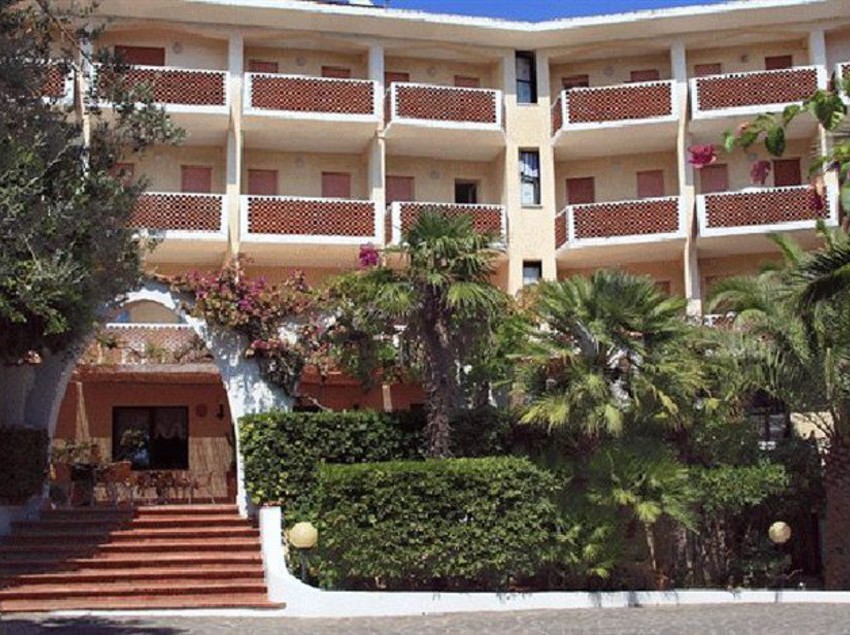 Hotel Punta Faro  | Capo Vaticano | Vibo Valentia | Italia 1