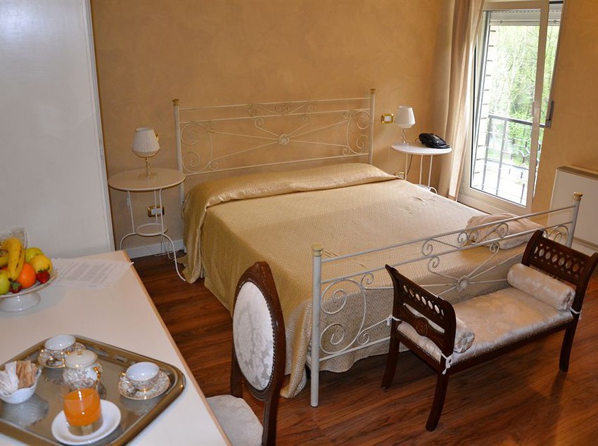 Hotel Edonè  | Roe Volciano | Brescia | Italia 1