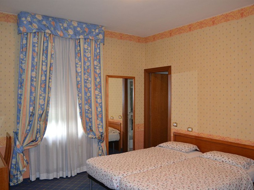 Hotel Edonè  | Roe Volciano | Brescia | Italia 4