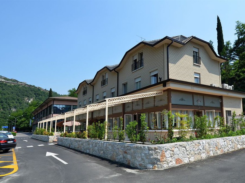 Hotel Edonè  | Roe Volciano | Brescia | Italia 5