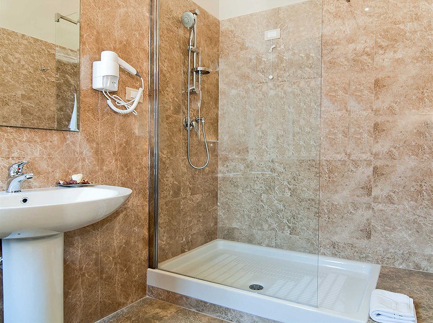 Hotel Roma Vaticano  | Trevignano Romano | Roma | Italia 3