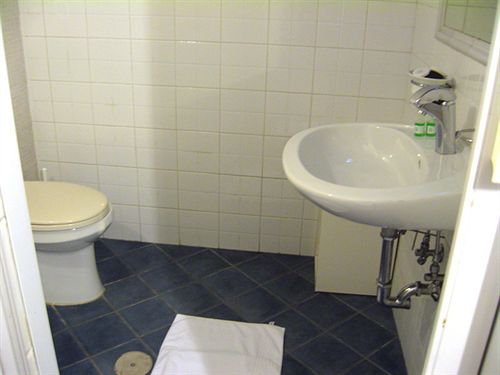 Locanda A Roma San Pietro Best Bed  | Trevignano Romano | Roma | Italia 11