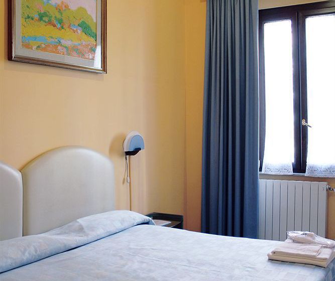 Locanda A Roma San Pietro Best Bed  | Trevignano Romano | Roma | Italia 9
