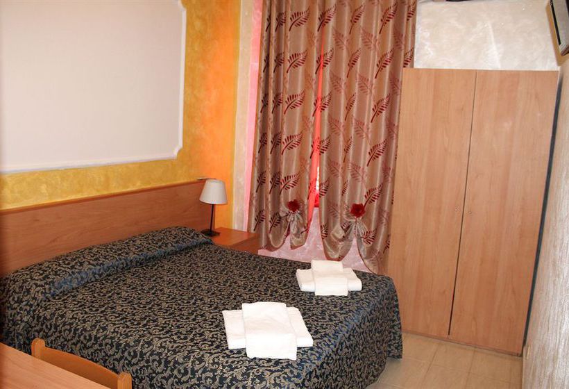 Hotel Tokyo  | Trevignano Romano | Roma | Italia 2