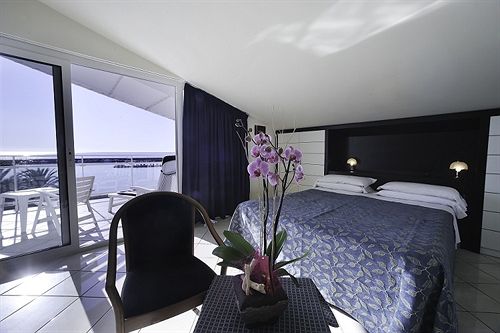 Hotel Marinella  | Sanremo | Imperia | Italia 16