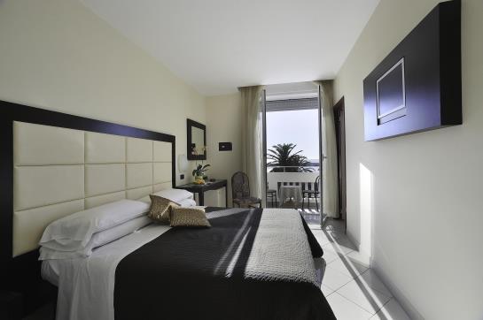Hotel Marinella  | Sanremo | Imperia | Italia 9