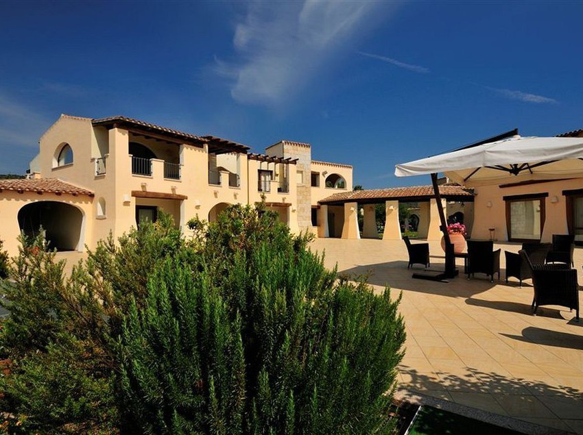 Hotel Baia Del Porto Budoni Cerdeña