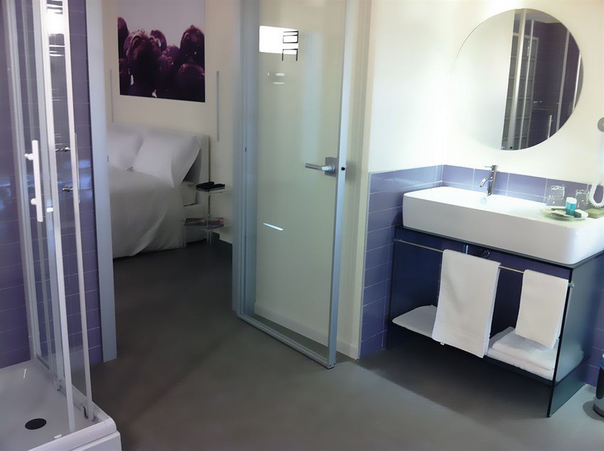 Hotel Avenue  | Como | Como | Italia 9