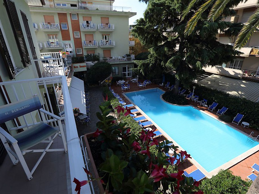 Hotel Bergamo  | San Bartolomeo al Mare | Imperia | Italia 3
