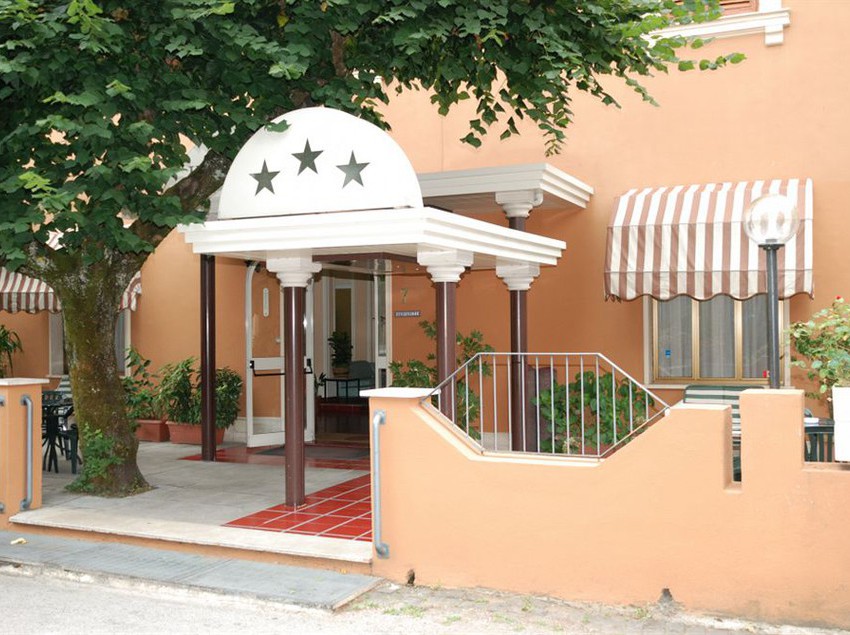 Hotel Iris Crillon  | Fiuggi | Frosinone | Italia 2