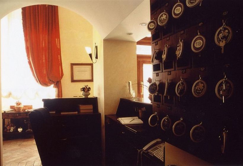 Hotel Il Cavalier D'arpino Napoles