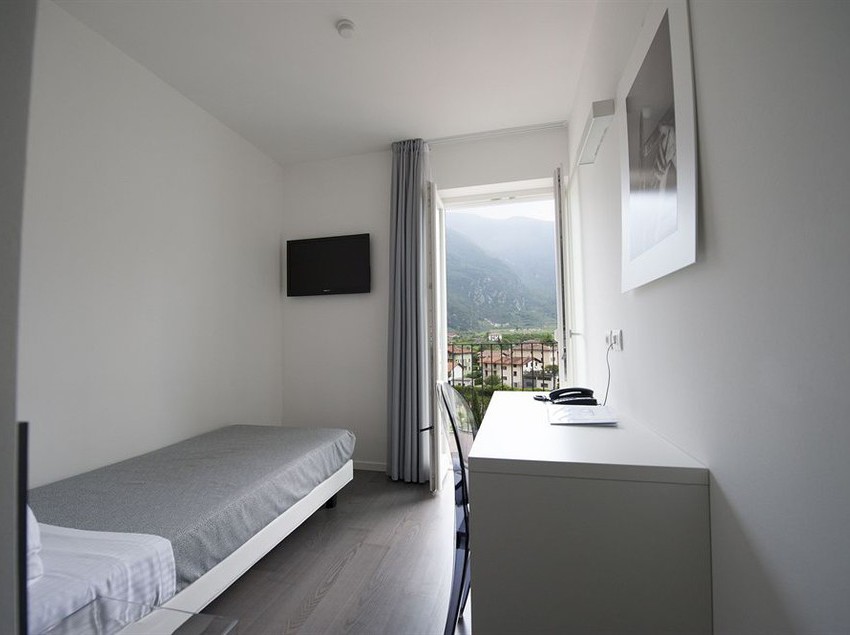 Hotel Garni On The Rock  | Arco | Trento | Italia 12