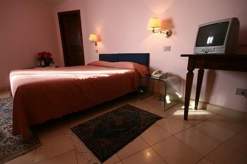 Casa Oliva  | Serrungarina | Pesaro e Urbino | Italia 15