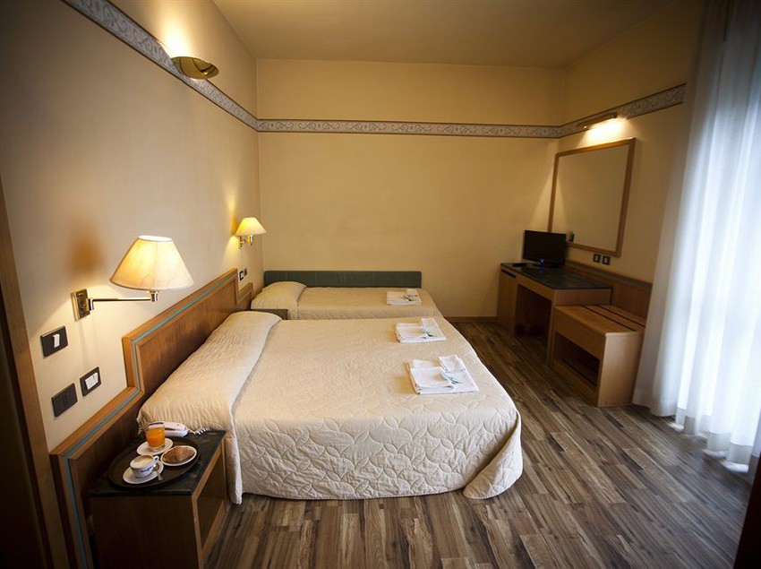 Hotel Marina Bay  | Rimini | Rimini | Italia 1