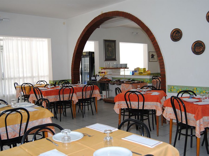 Hotel Trevi  | Cesenatico | Forlì-Cesena | Italia 13