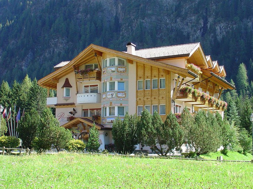 Hotel Alpen Panorama Campitello di Fassa
