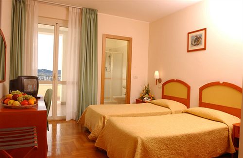 Hotel Giardino Dei Principi  | Citta Sant'Angelo | Pescara | Italia 8